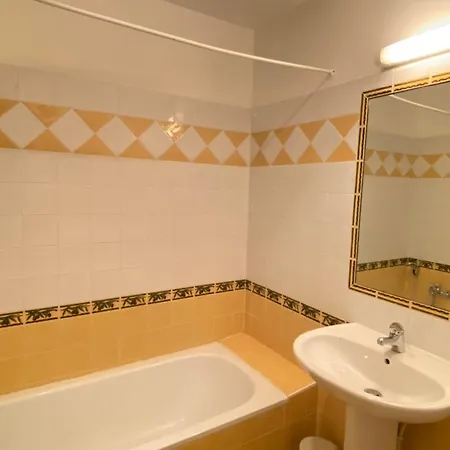 04b8 Beautiful T3 In The Heart Of Lavender - Pool Apartmán *